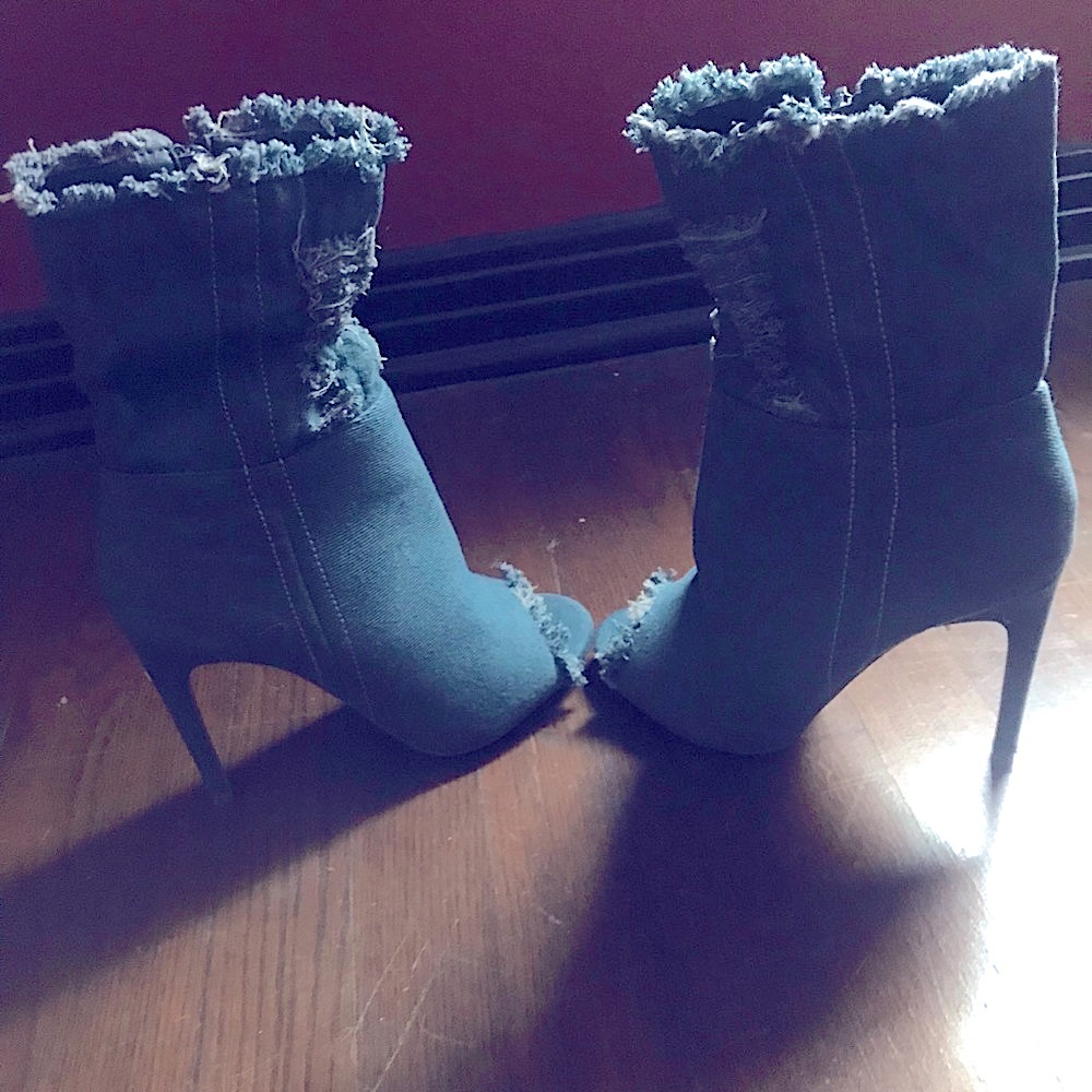 Brand new denim heel distressed heels - Picture 8 of 8